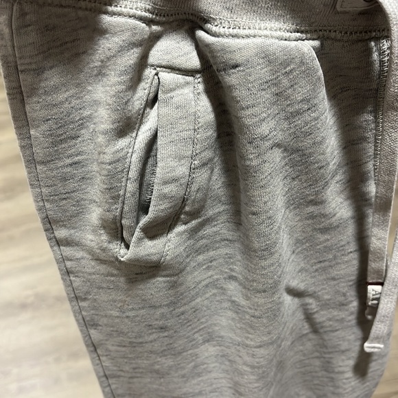 Size XS Abercrombie & Fitch Cotton Blend Fleece Gray Jogger Sweatpant - Picture 4 of 5